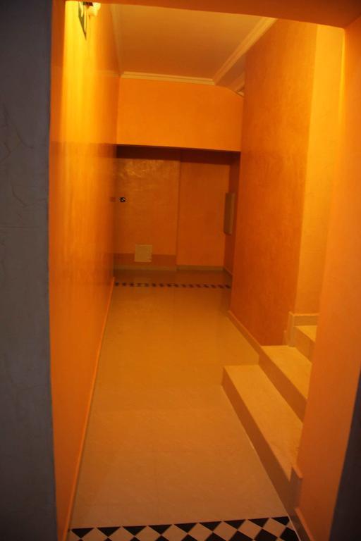 Hotel Amsterdam Ouarzazate Exteriör bild
