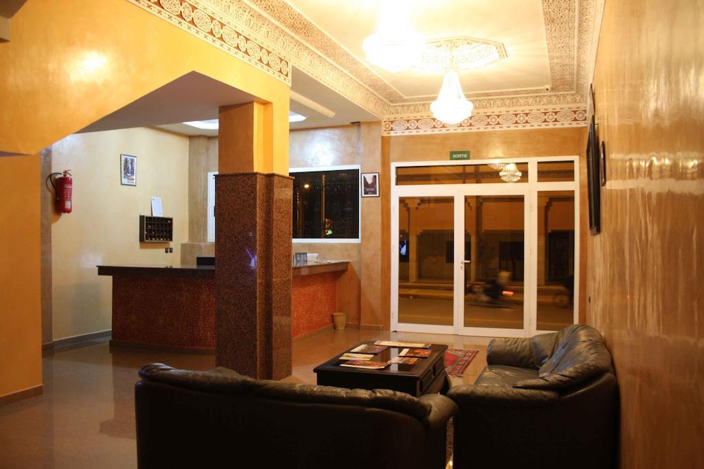 Hotel Amsterdam Ouarzazate Exteriör bild